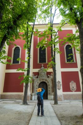Bill shooting red church Szentendre